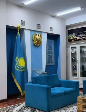 Вторым мероприятием в рамках проекта «Изучать язык — легко!» стал круглый стол, где члены команды обсудили результаты опроса