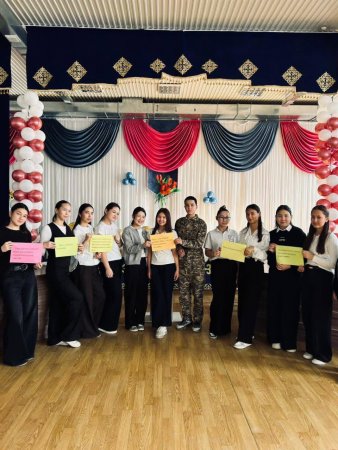 В рамках декады русского языка в КГУ "ОСШ #58" 20.11.2025г. среди учащихся 10 классов был проведен круглый стол  на тему: "Знание языков в современном мире".