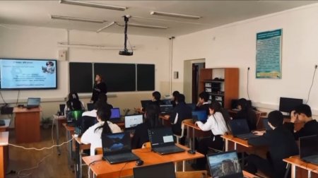 №58 жалпы орта білім беретін мектепте 20-30 қаңтар аралығында «Цифрлық әлемге сенімді қадам »  тақырыбында онкүндік іс-шара өткізілуде